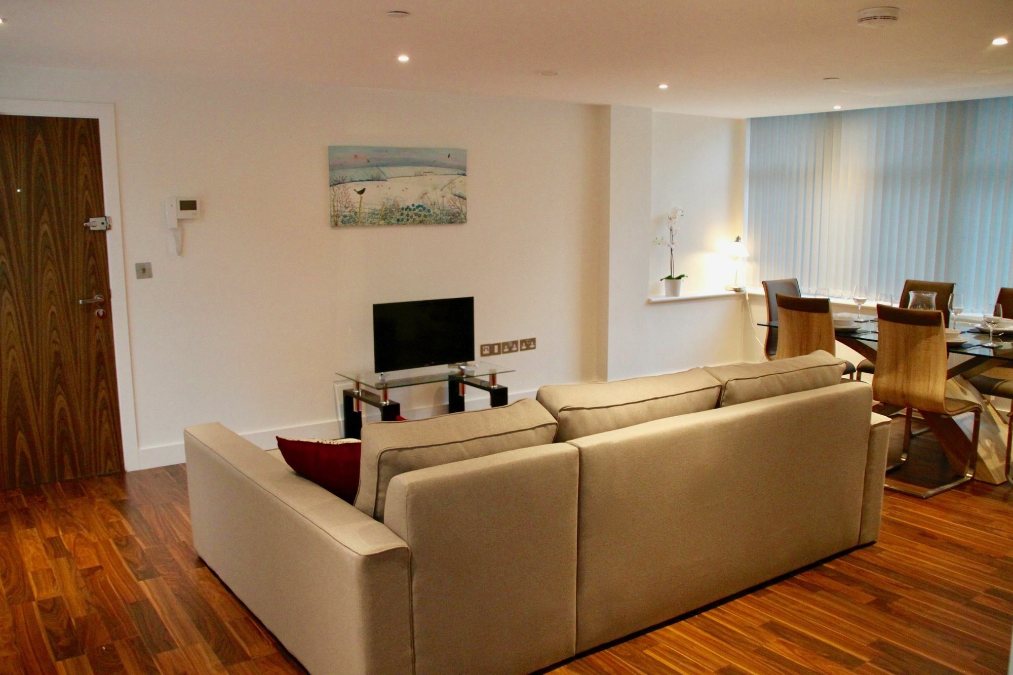 Irelocate - Zenith House *